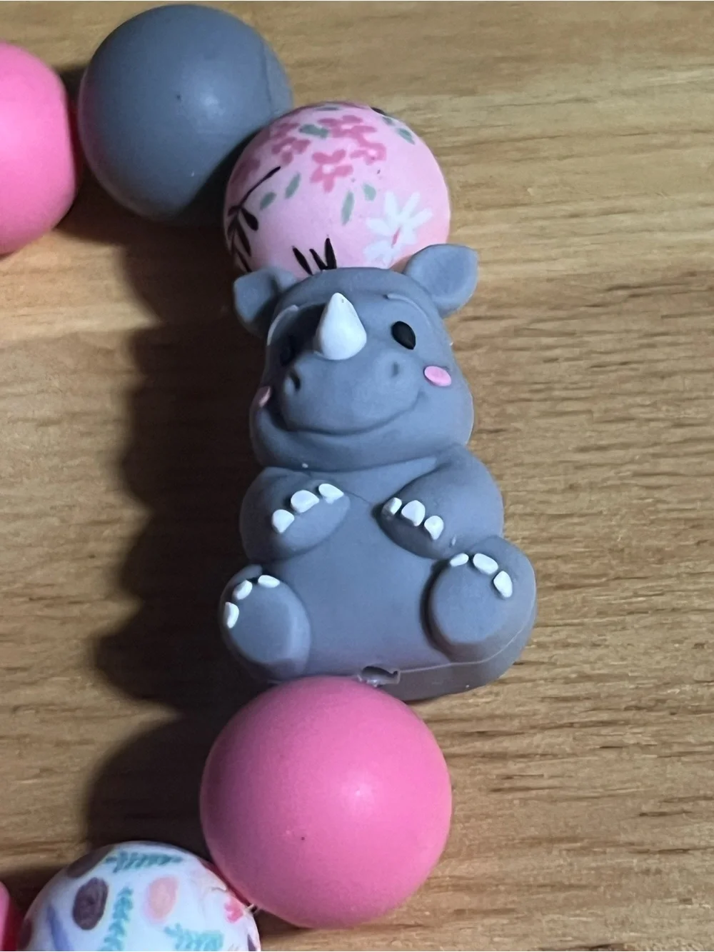Pink & Gray Rhino Bead Stretch Bracelet for Kids B273